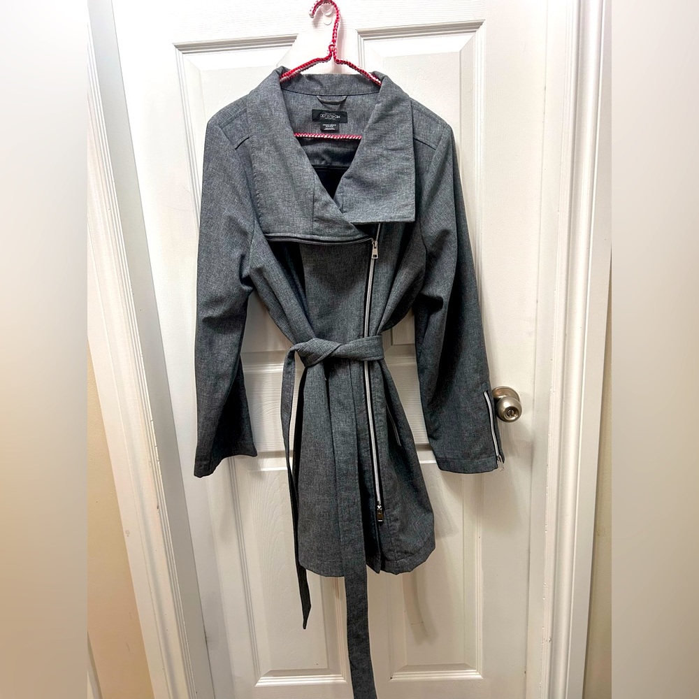 EUC gray coat. Perfect for fall/winter/spring in Canada :). Size 2X